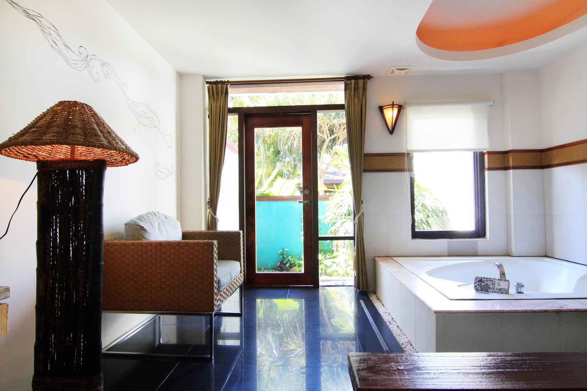 Palm Villa Guesthouse Nantou Dış mekan fotoğraf